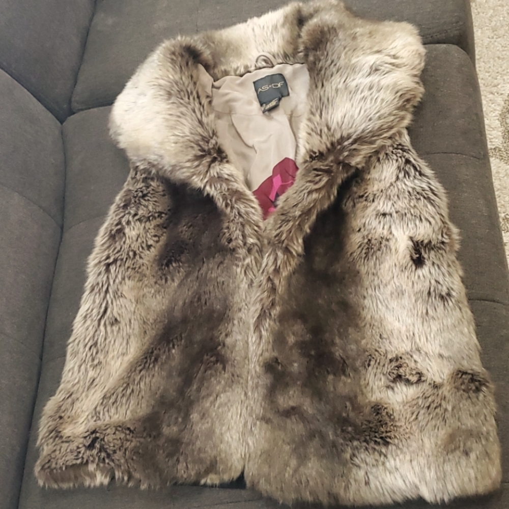 Vest, faux fur by AS/DF